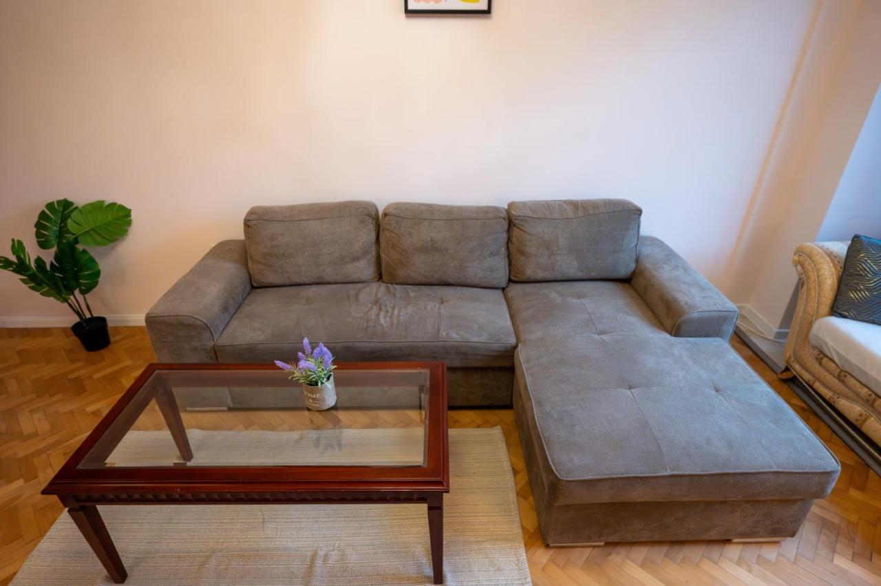 Spacious 1Bdr Apartment Near City Center Sofia Exterior photo