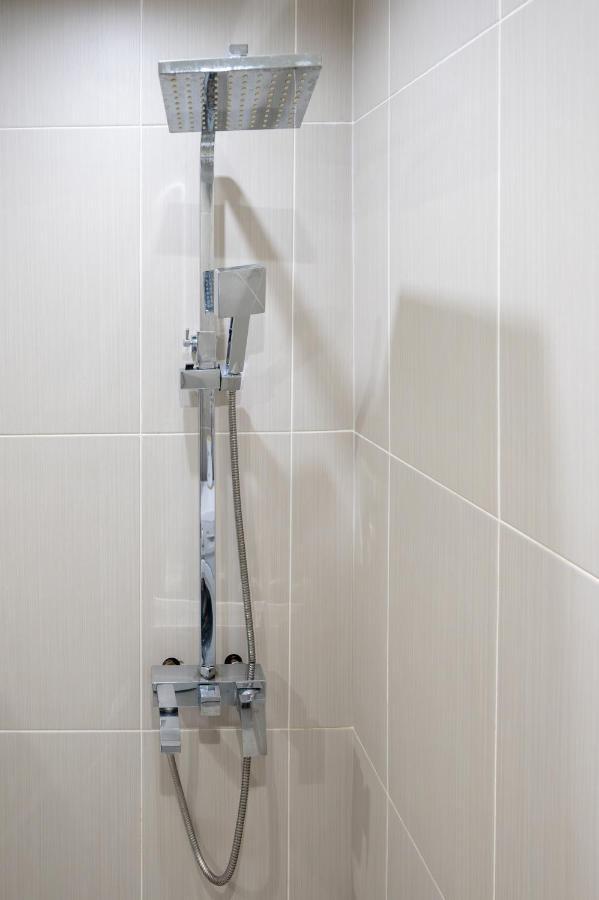 Spacious 1Bdr Apartment Near City Center Sofia Exterior photo
