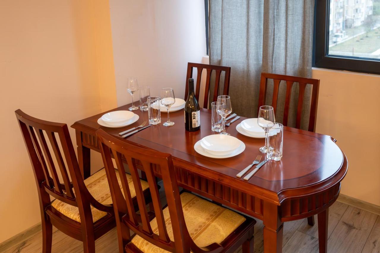 Spacious 1Bdr Apartment Near City Center Sofia Exterior photo